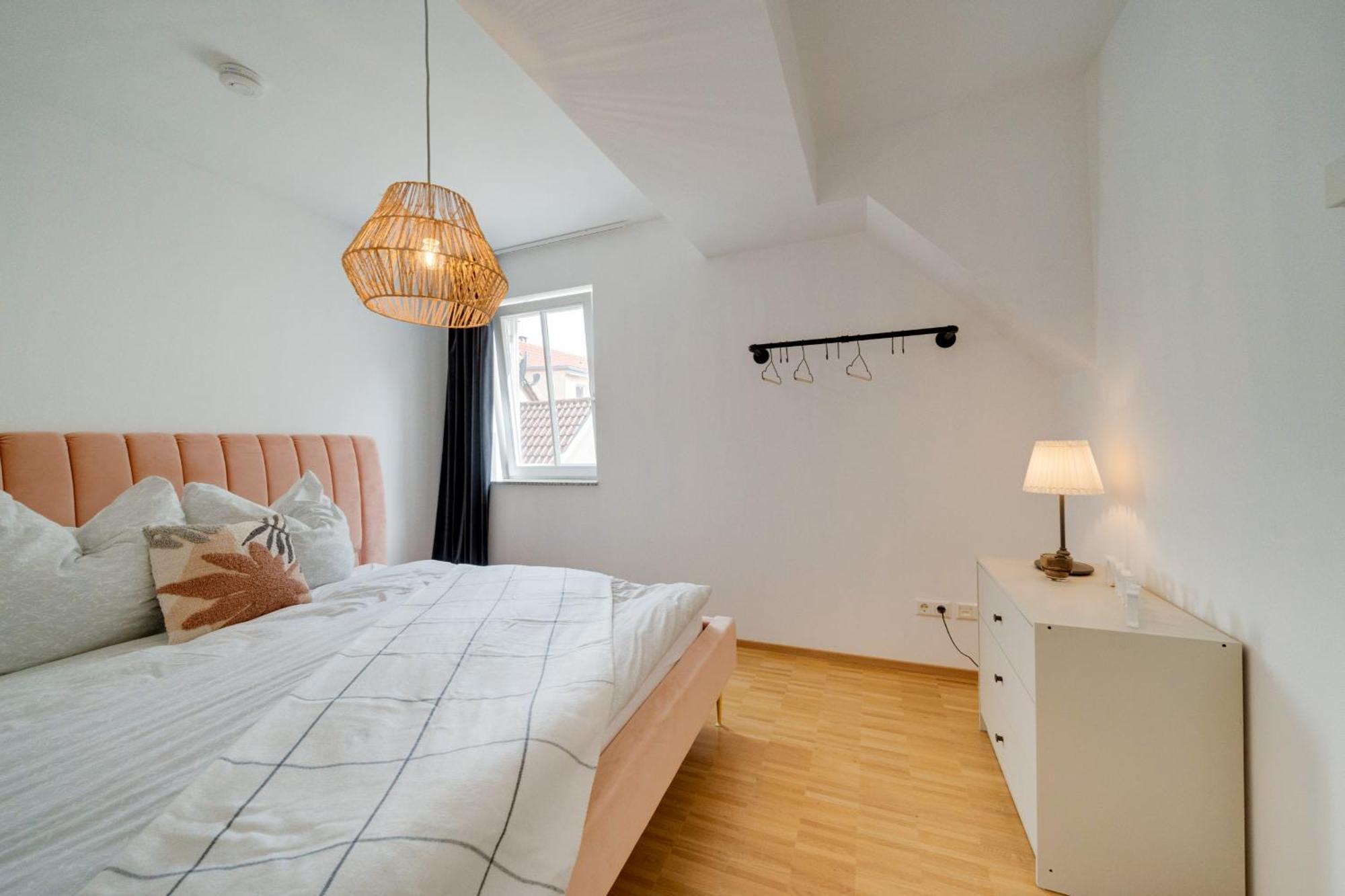 Altstadt Apartment 2 Zimmer Am Weibermarkt Reutlingen Esterno foto